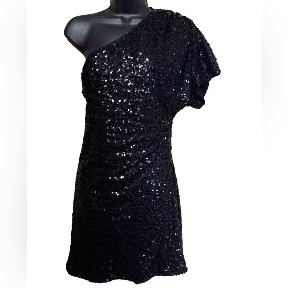 I. M. Dress